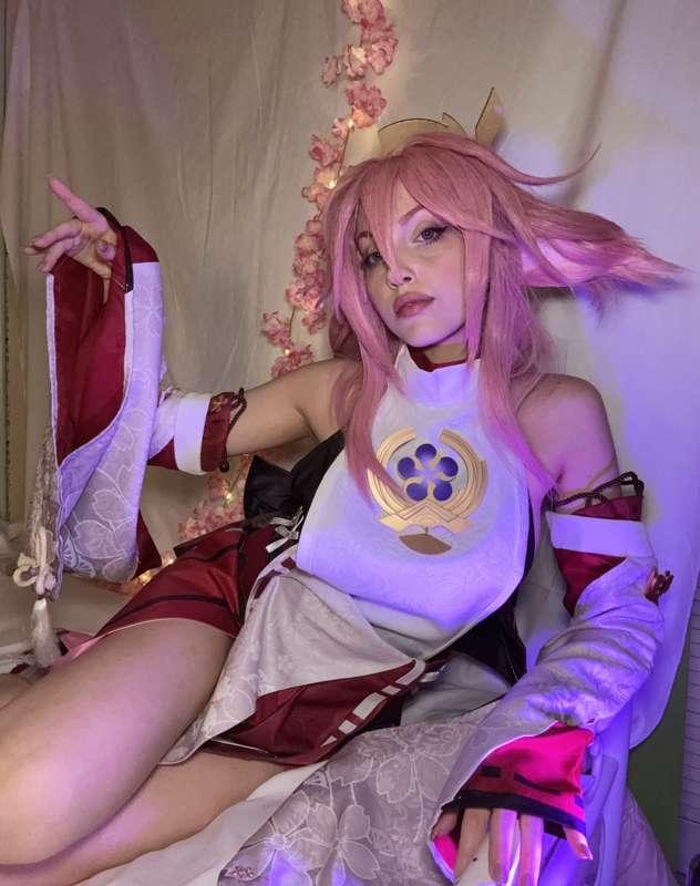 Yae Miko 🌸🦊