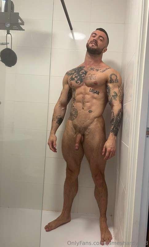 Wanna lick me clean or soap me down ? X