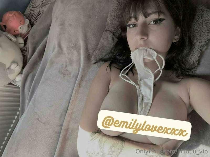 ⬇️FREE ACCOUNT⬇️
@emilylovexxx
🐥
CUM first time into her pus..