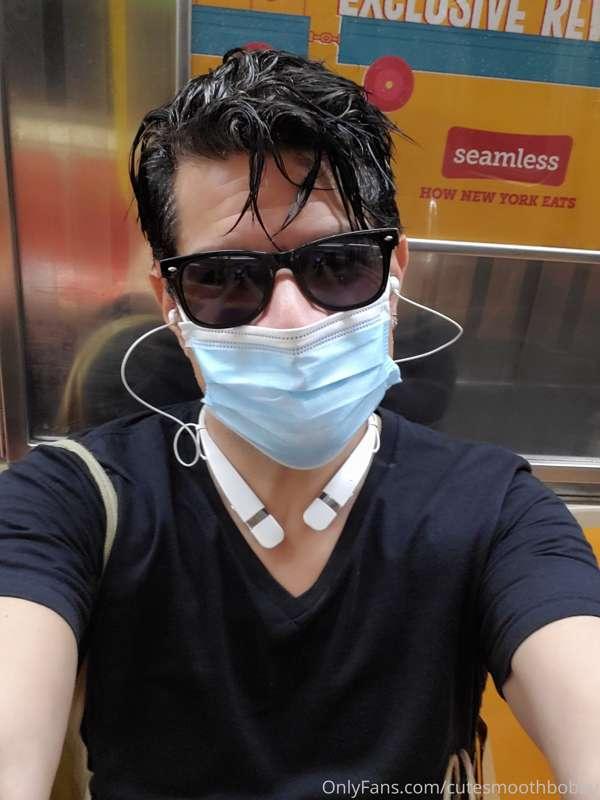 Subway Selfie #2  😷😷😷