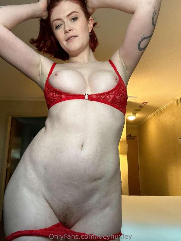 Hands up if you want to play with me 