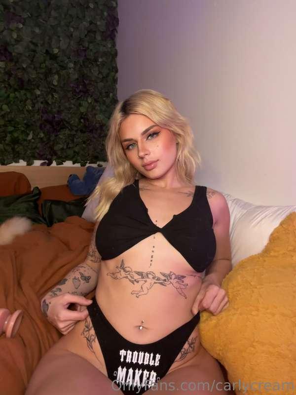 I’m Cooking and Playin with my Pussy on my Live Show tonight..
