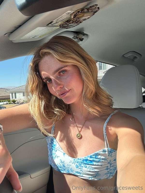 Hot day 🔥hotter girl 🥰