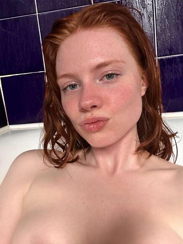 Bath time...anyone want to join? 👼🤭