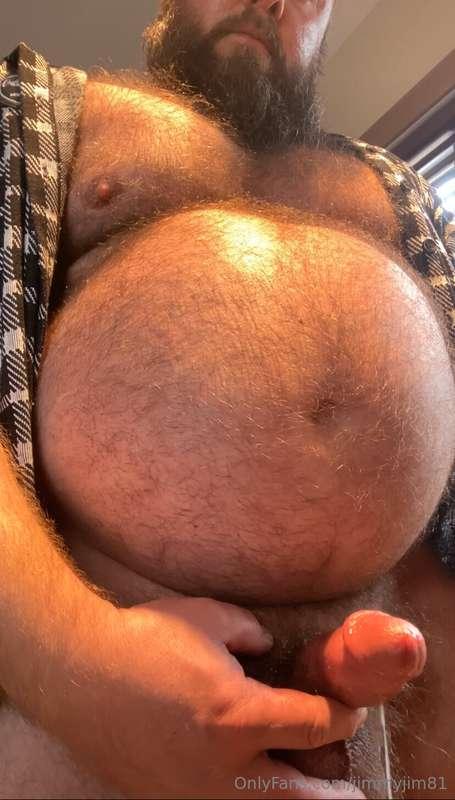Feeling how huge I am makes me so horny. I just need to jerk..