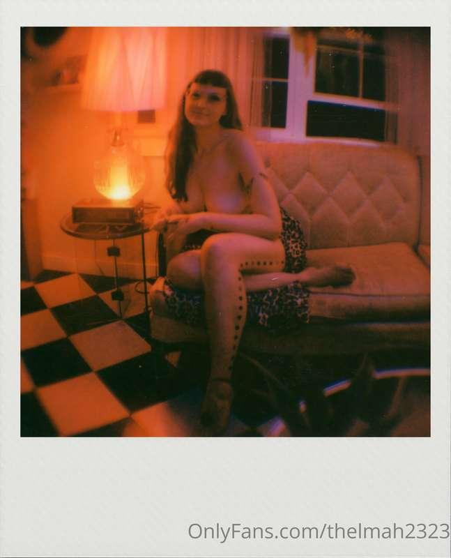 At the Black Lodge

#polaroid #filmforever #sx70 #sex70 #col..