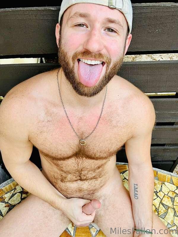 Hey! I have something for you to lick... 👅