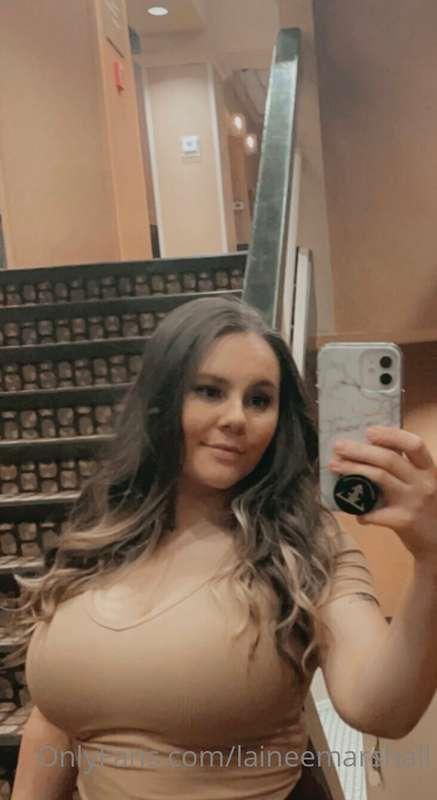 went to a wedding this weekend and saw this mirror… was very..