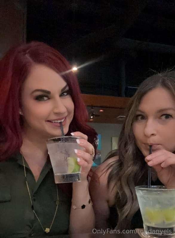 Who’s buying my birthday drinks!! Send now! $toridanyels 🥳🥳🥳