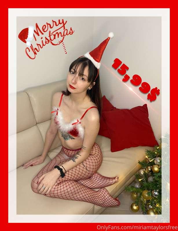 🎁CHRISTMAS SET🎁

This is the nastiest and sexier set you can..