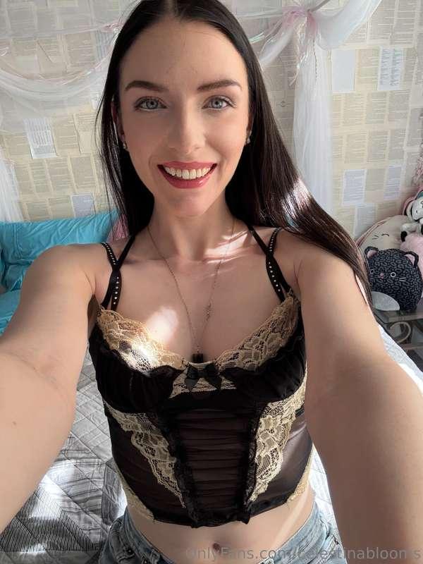I love the part of fashion where you can wear two bras and i..
