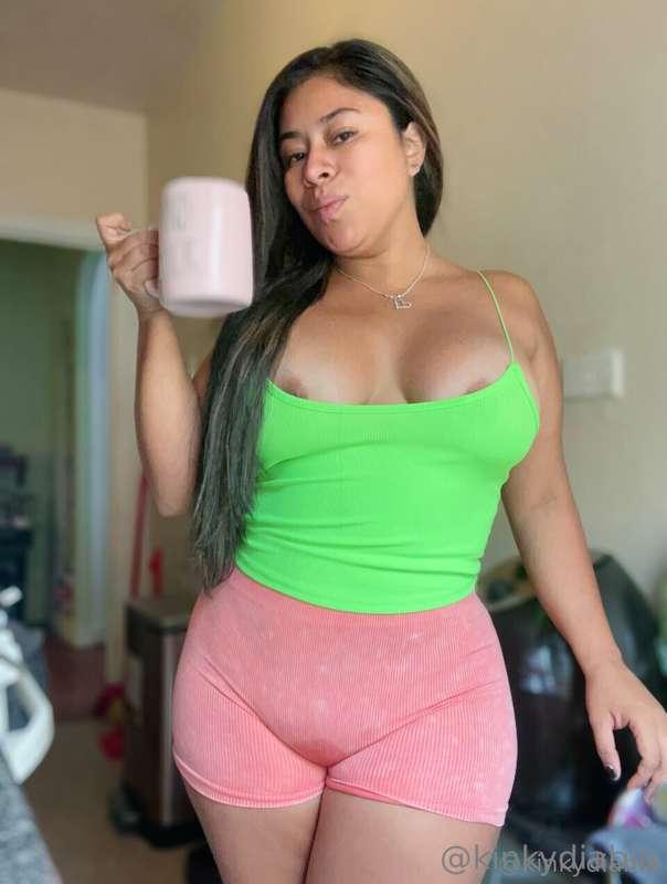 Tits for tips! Send a tip and I'll send a naughty video to y..
