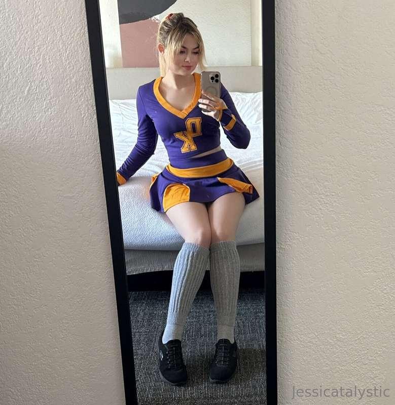 Jennifer Check on a random night in April? 😈 any takers to b..
