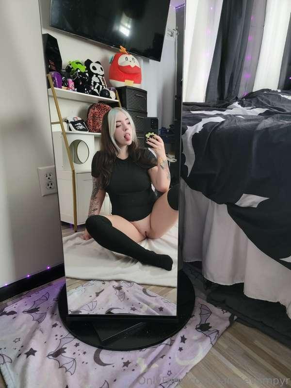 valerievampyr image #2