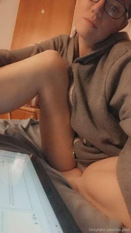 Ready to teach. 👩🏻‍🏫📚