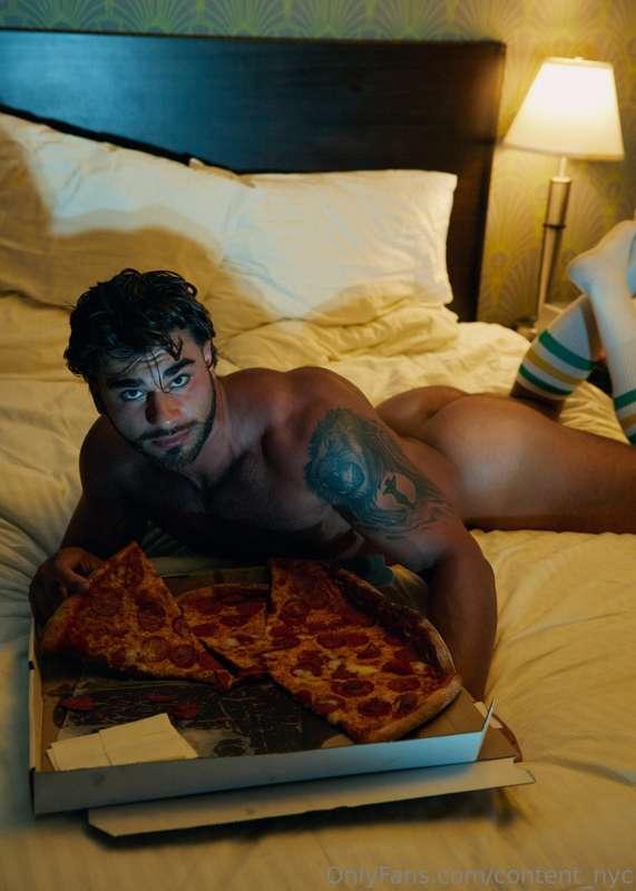 Pizza night with @unclejess 