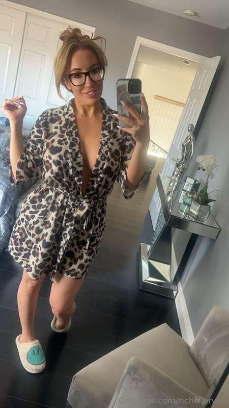 Good morning ☀️ Should I start the day by dropping this robe..