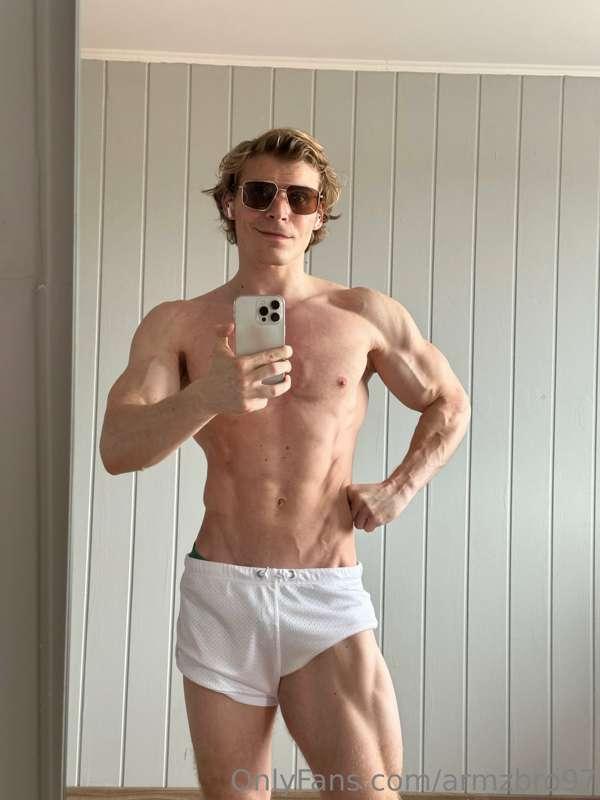armzbro97 image #3