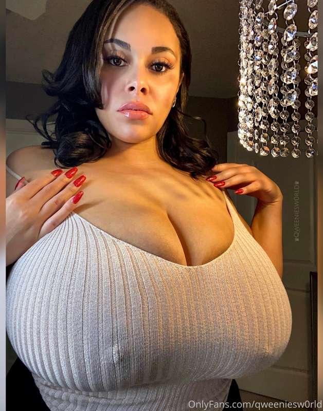 𝒲𝑜𝓊𝓁𝒹 𝓎𝑜𝓊 𝓁𝒾𝓀𝑒 𝓈𝑜𝓂𝑒 𝒸𝑜𝓂𝓅𝒶𝓃𝓎? 😘  
The “Champagne🥂” video will..