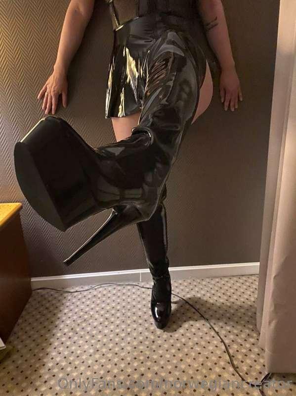 NOW SALE ON VIP!!!💸💸💸🤩🤩
Følg min hete norske venninne med he..