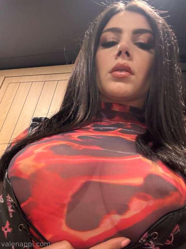 What do you think of this outfit?