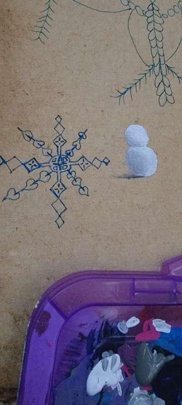 Painting a snowman and other winter doodles