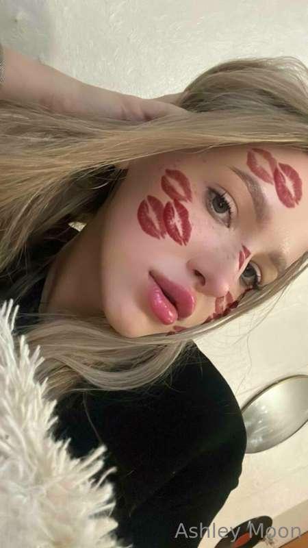 ✨NEW FREE @eve_tati✨

🍒I’m a little and horny blonde Virgin
..