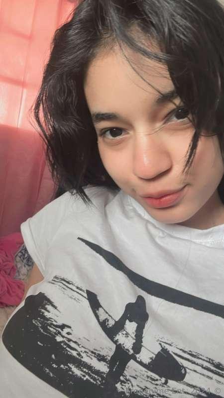 Hiii, i’m keeping my page free as i’m moving atm! I will be ..