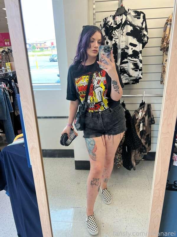 Quick outfit check while running errands today 🖤 I got this shirt on vacation and I love it so much!

#fyp #tall #tallgirl #goth #gothgirl #altgirl #alternative #purplehair #thicc #musclemommy #longlegs #legs #thiccthighs #thighs #tattoos #inked #curlyhair #denim