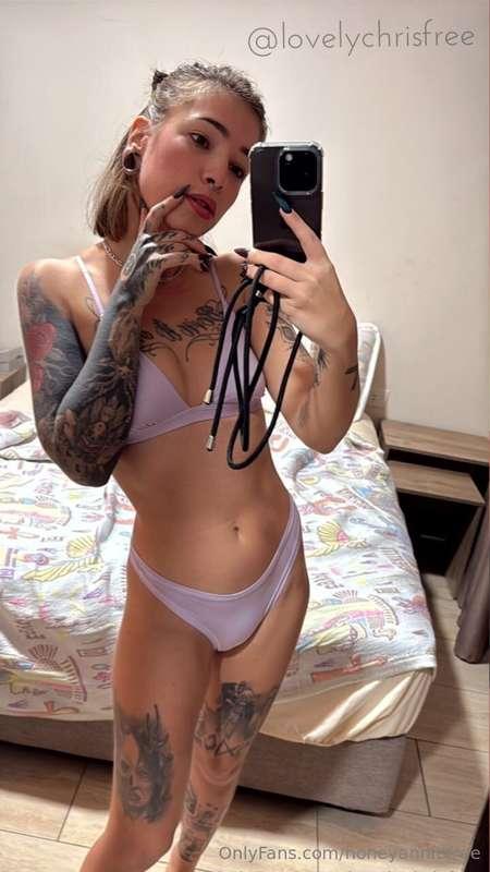 𝓢𝓸 𝓼𝔀𝓮𝓮𝓽🍭, 𝓼𝓸 𝓵𝓸𝓿𝓮𝓵𝔂♥️, 𝓼𝓸 𝓱𝓸𝓻𝓷𝔂 😈...@lovelychrisfree  𝗶𝘀 𝗮𝗻..