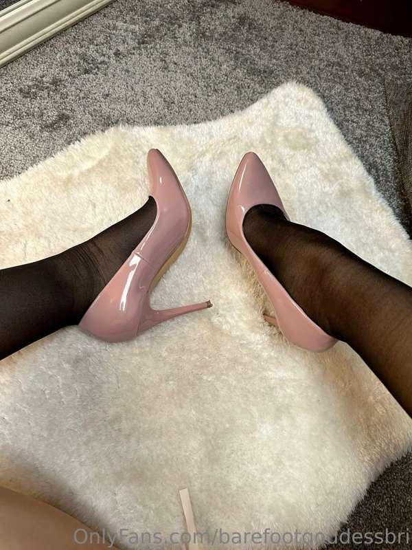 Do you want them to stay on? 🙈