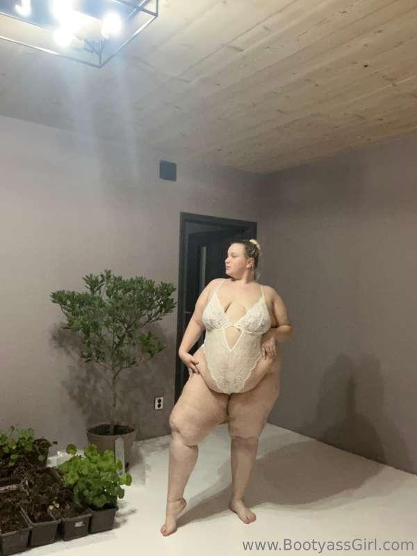 bootyassgirl image #1
