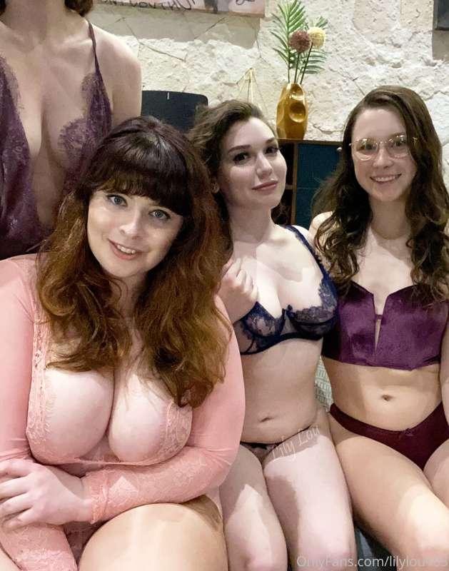Taking pics in lingerie with @secretlittle @xoxokayla @beayo..