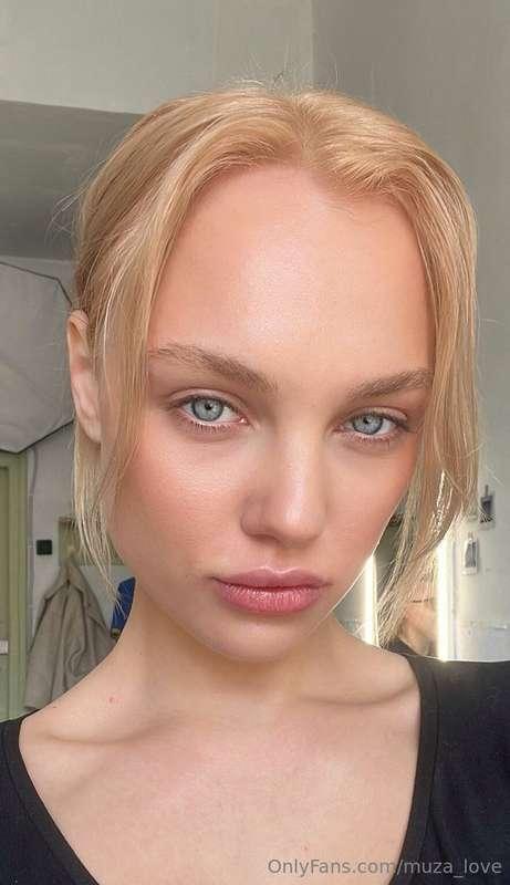 Do you like my new profile pic?