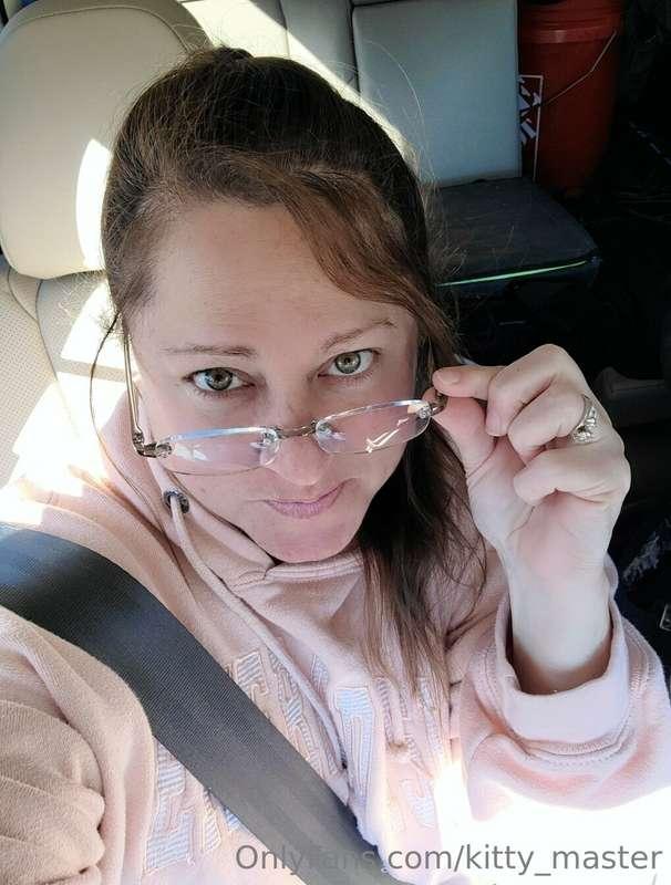 Heading on vaca just chillin on the long drive and posting a..