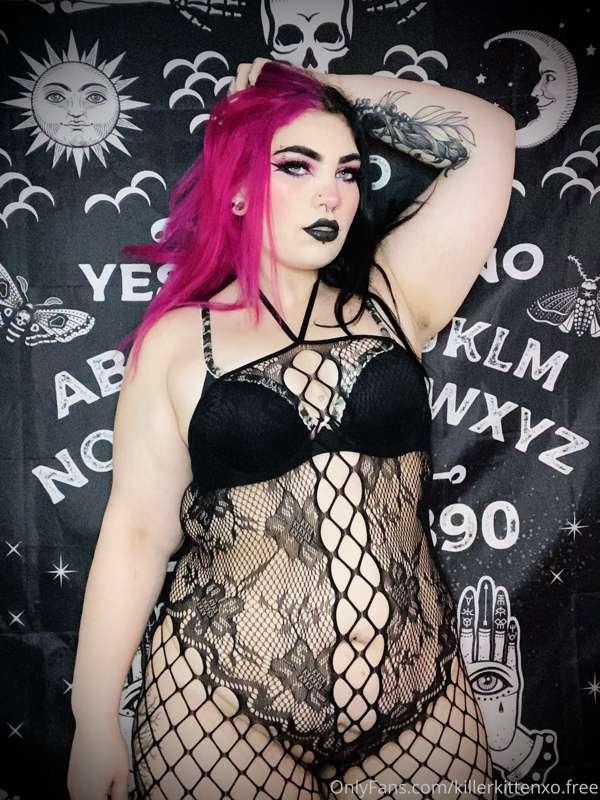 friendly reminder that i’m a bad bitch 😘
message me if you’r..