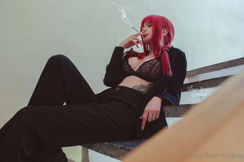Makima hot cosplay HD set will be available soon on my VIP p..