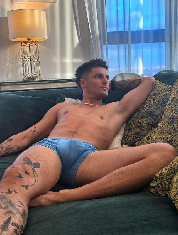 Amateur soccer star @ryanbenucci 🤩 can handle your balls lik..