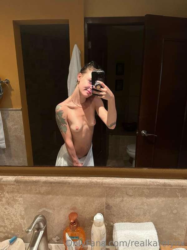 realkatelynx image #1