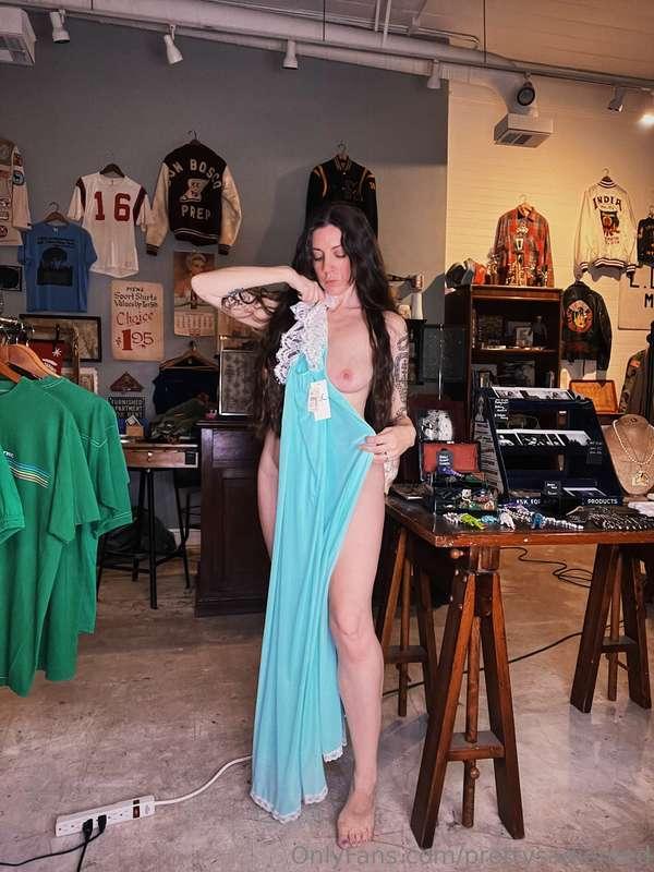 A 1970s polyester nightgown with lace trim 🩵