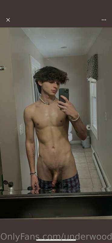 Check out my bro Jack !! @heyimjack his free page has male ×..