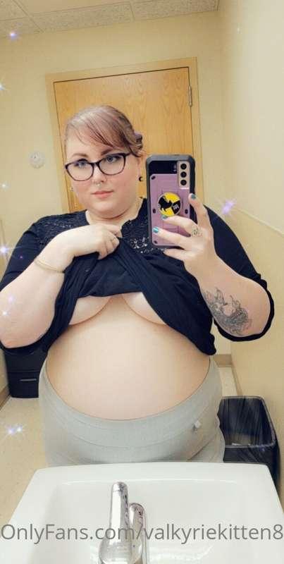 Feisty at work this morning 🔥🥳🍑