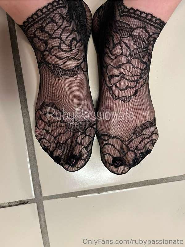 I have never struggled this much before lolHands free lace s..