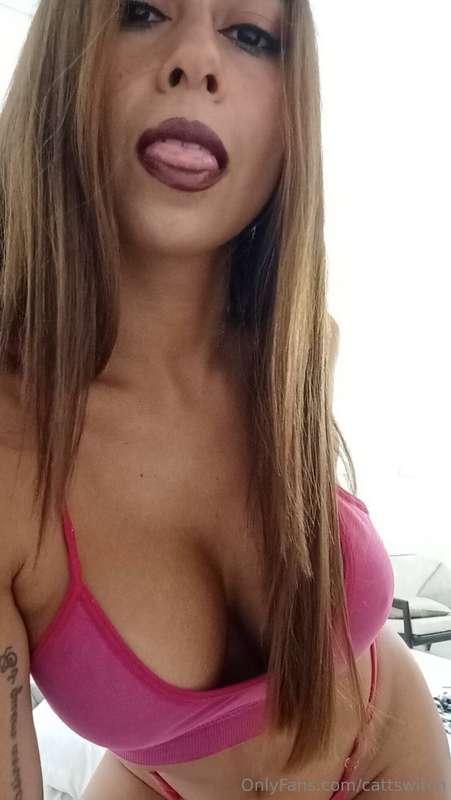 https://onlyfans.com/luanabessaWould you like to see everyth..