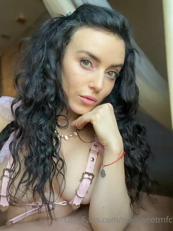 How is it possible to look so innocent..