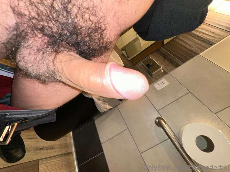 bartenderboi image #2