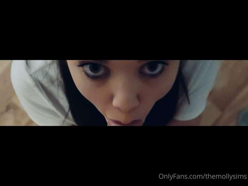 Can I look at you while I suck your cock? 😈