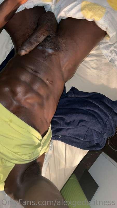 Abs and cum 💦