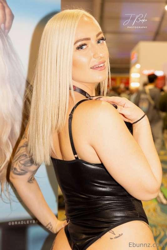 🖤