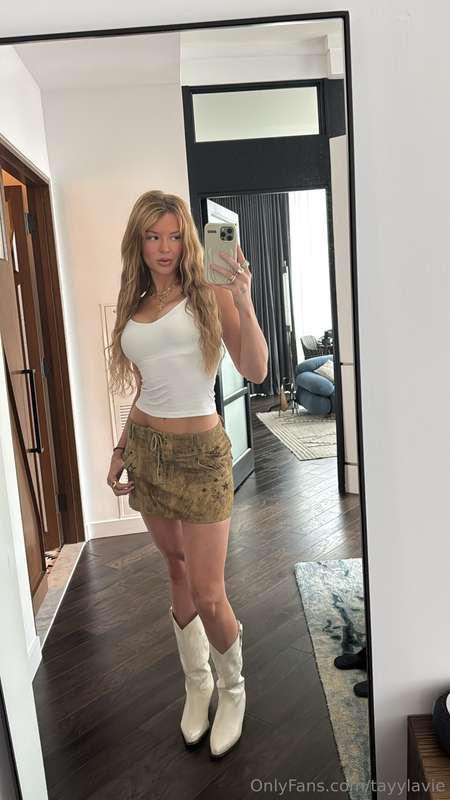 too hot to handle 🔥🔥